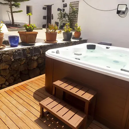 Malvasia Villa *